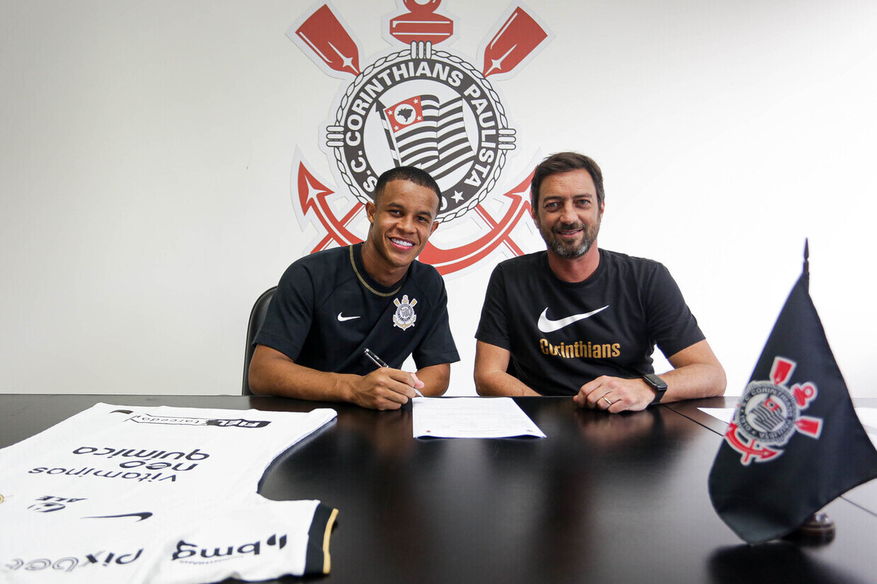 Com multa milionria, Corinthians amplia contrato de joia de 17 anos :: ogol.com.br